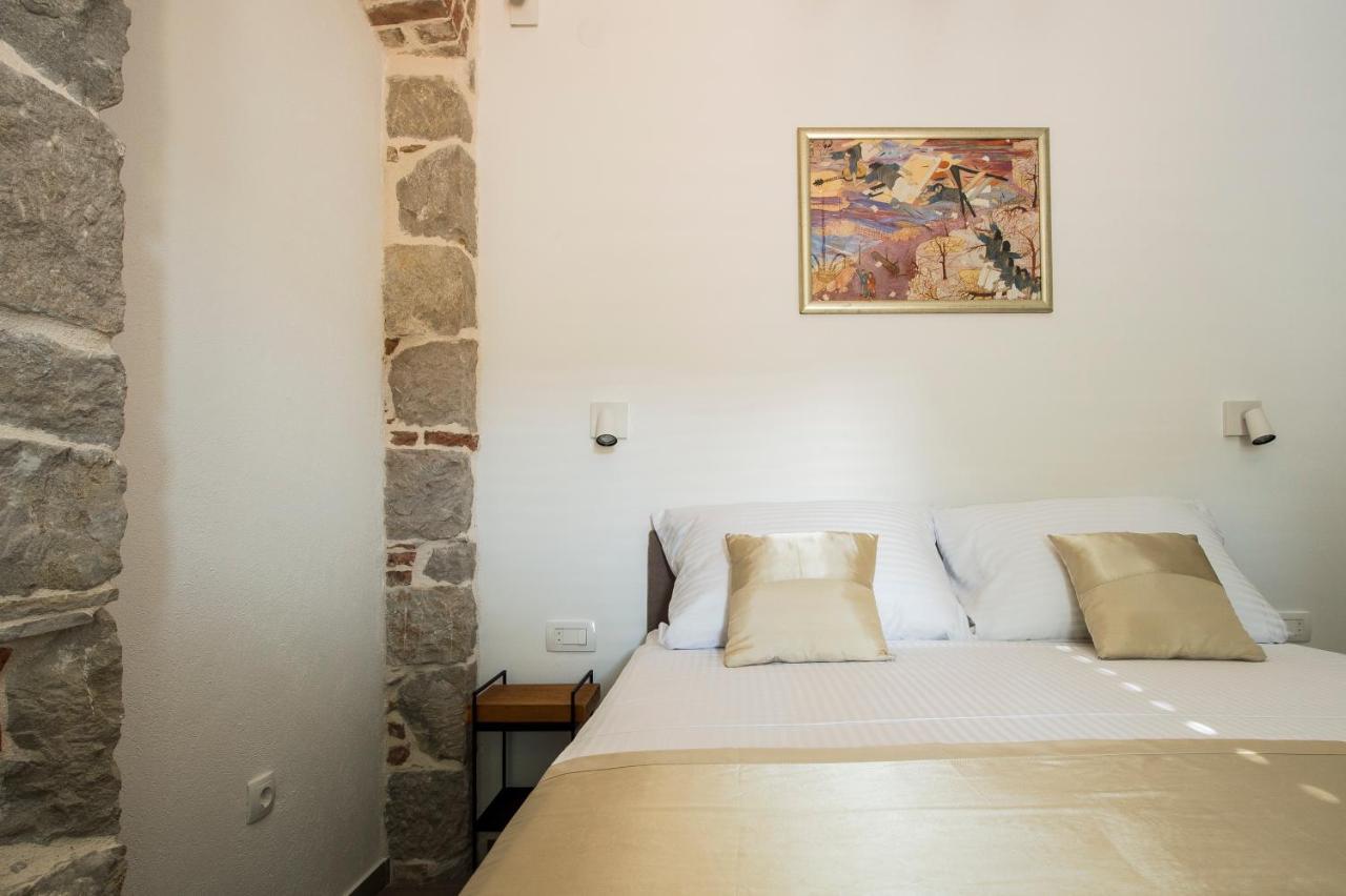 Memento Apartment - In The Heart Of Old Town Сплит Екстериор снимка