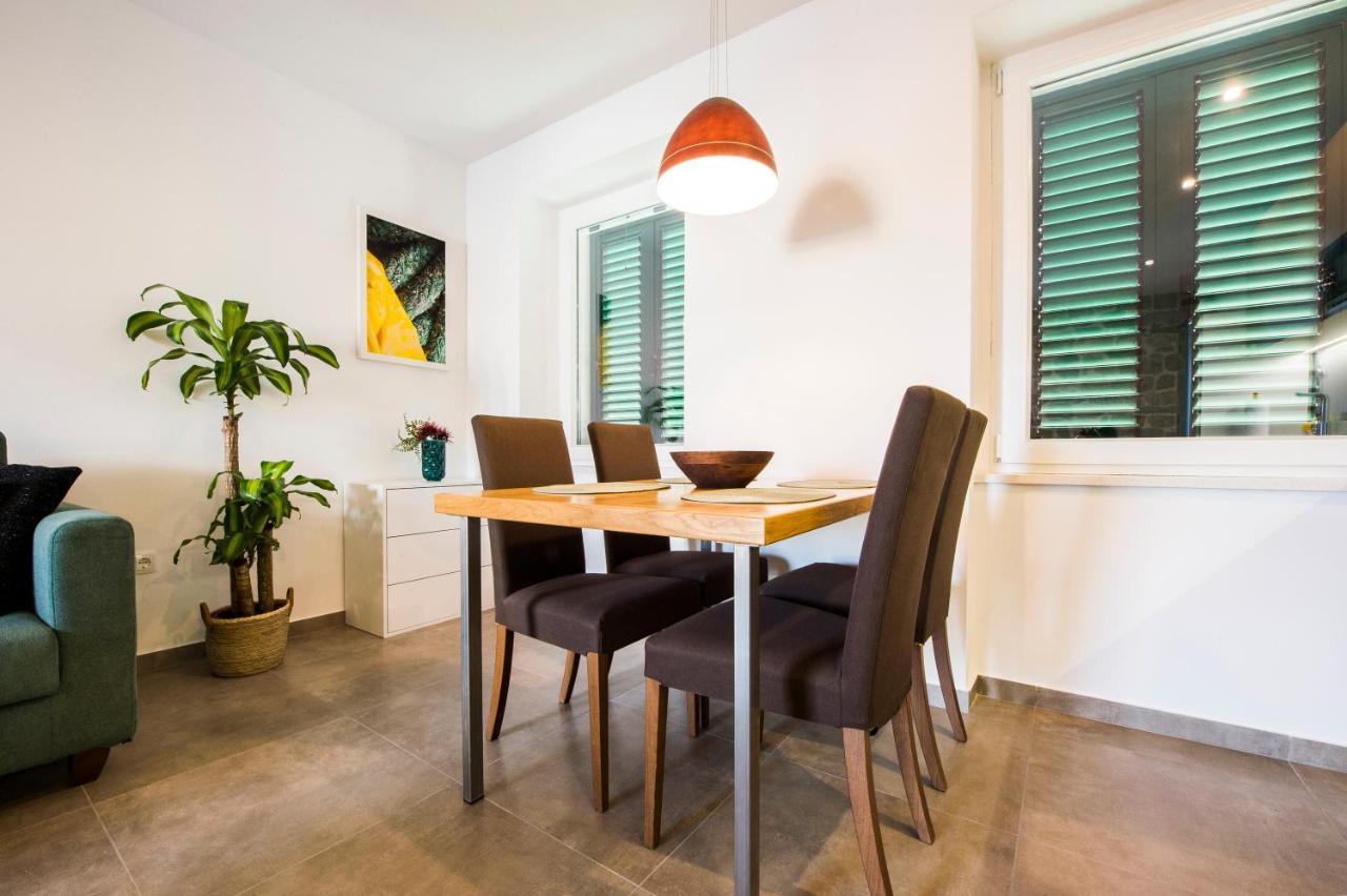 Memento Apartment - In The Heart Of Old Town Сплит Екстериор снимка