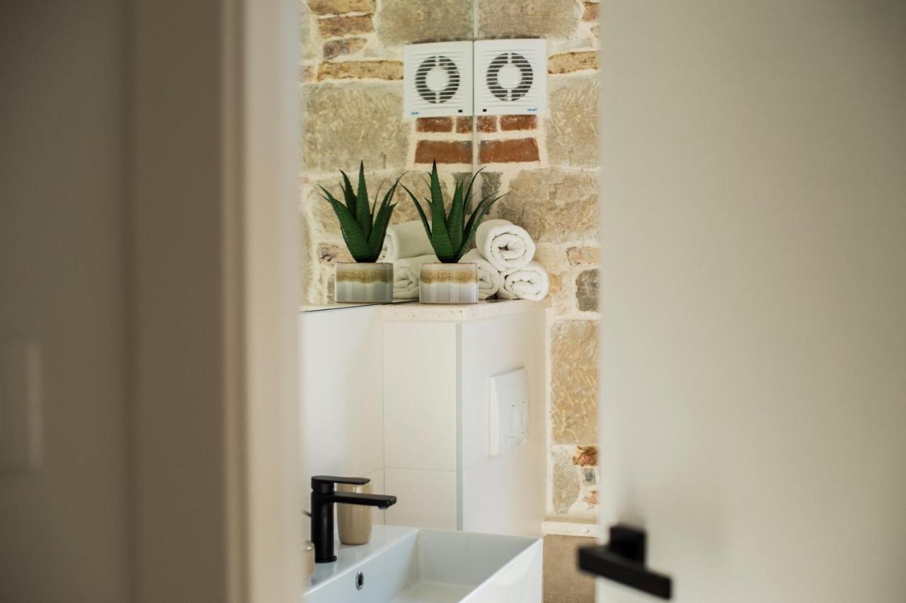 Memento Apartment - In The Heart Of Old Town Сплит Екстериор снимка