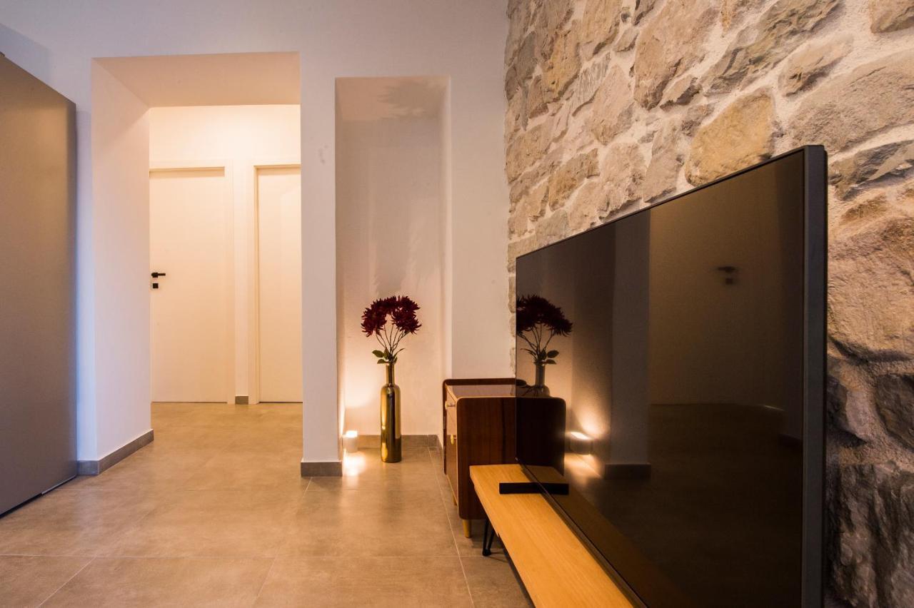 Memento Apartment - In The Heart Of Old Town Сплит Екстериор снимка